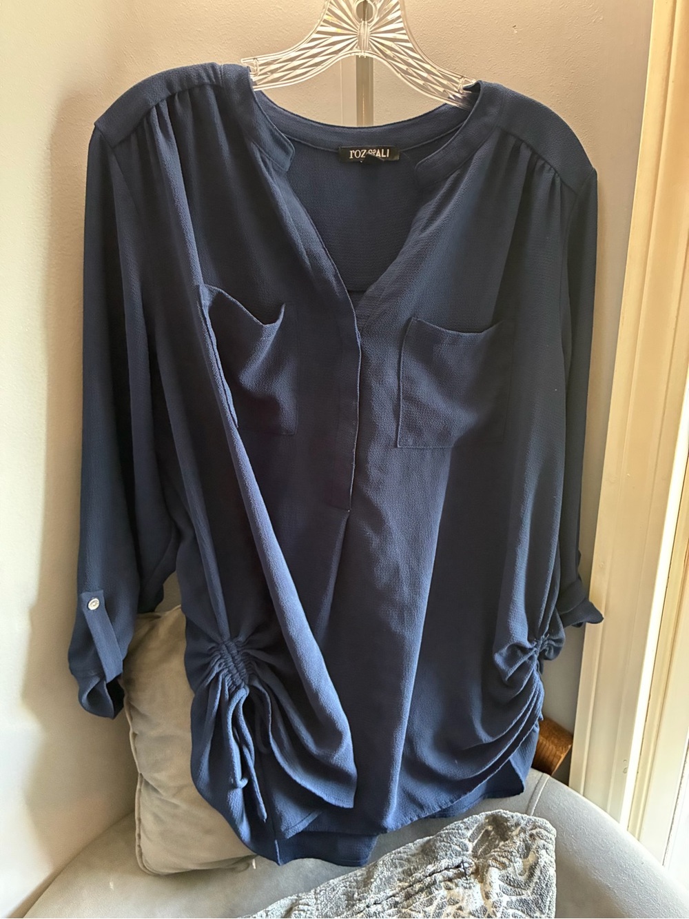 Roz & Ali Navy V-Neck Tie-Hem Tunic Top